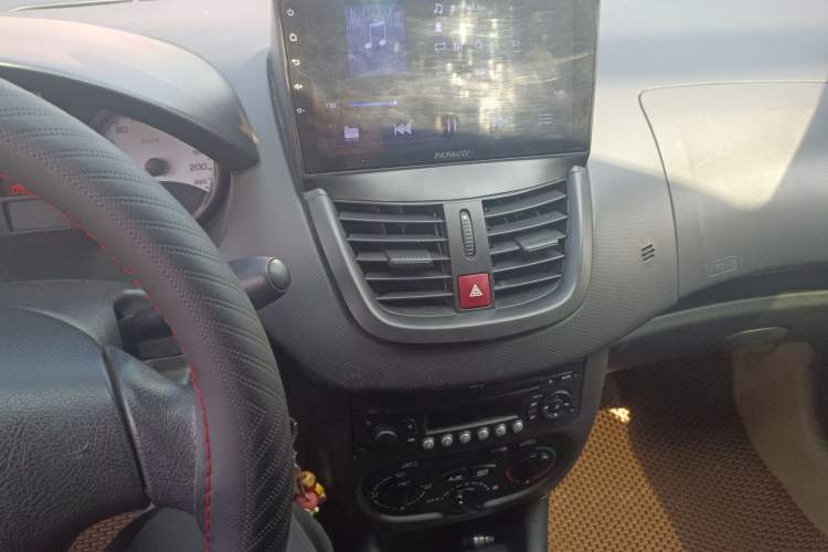 Used Peugeot 207 2011 Hatchback 1.4L Manual Yule Edition Audio And AC Panel