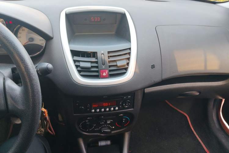 Used Peugeot 207 2011 Hatchback 1.4L Manual Yule Edition Audio And AC Panel