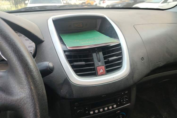 Used Peugeot 207 2011 Hatchback 1.4L Manual Yule Edition Audio And AC Panel