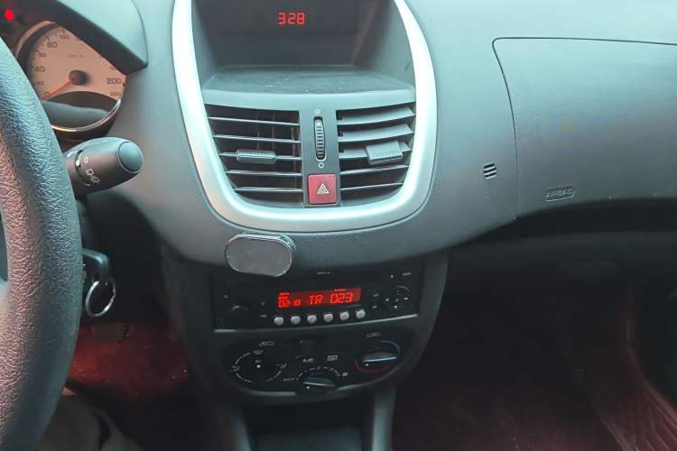 Used Peugeot 207 2011 Hatchback 1.4L Manual Yule Edition Audio And AC Panel