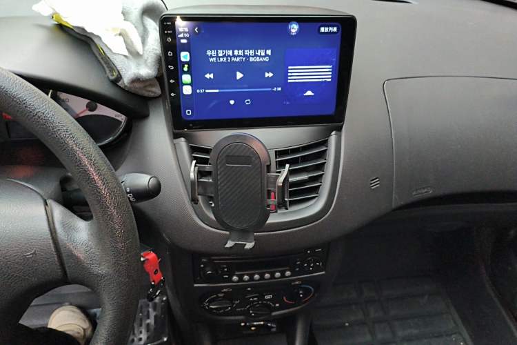 Used Peugeot 207 2011 Hatchback 1.4L Manual Yule Edition Audio And AC Panel