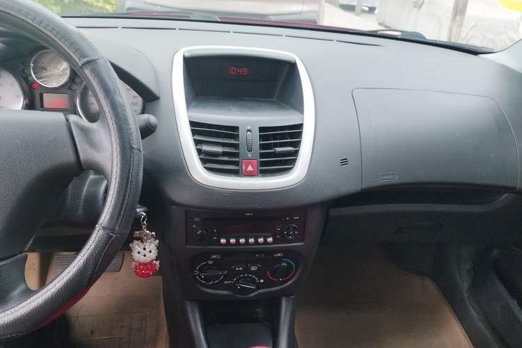 Used Peugeot 207 2011 Sedan 1.4L Manual Yule Edition Audio And AC Panel