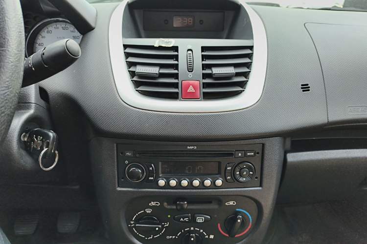 Used Peugeot 207 2011 Sedan 1.4L Manual Yule Edition Audio And AC Panel