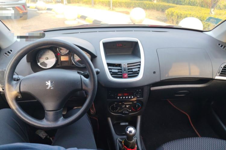 Used Peugeot 207 2011 Hatchback 1.4L Manual Yule Edition Center Console