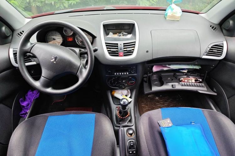 Used Peugeot 207 2011 Sedan 1.6L Manual Yule Edition Center Console