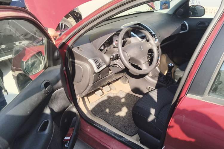 Used Peugeot 207 2011 Hatchback 1.4L Manual Yule Edition Driver Seat