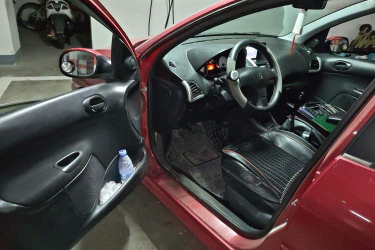 Used Peugeot 207 2011 Hatchback 1.4L Manual Yule Edition Driver Seat