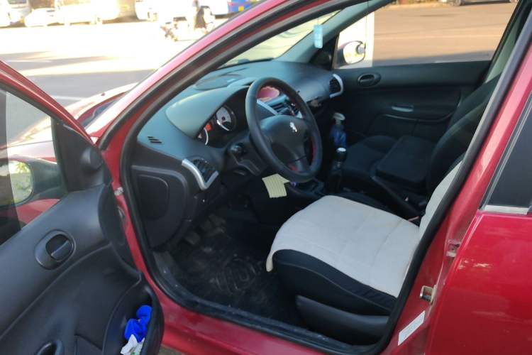 Used Peugeot 207 2011 Sedan 1.4L Manual Yule Edition Driver Seat