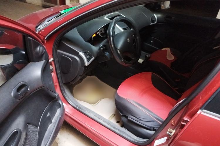 Used Peugeot 207 2011 Sedan 1.4L Manual Yule Edition Driver Seat