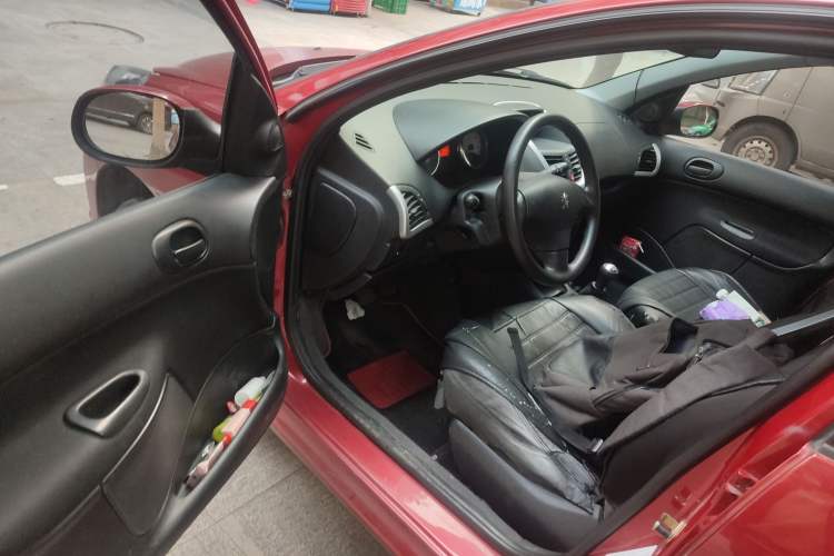 Used Peugeot 207 2011 Hatchback 1.4L Manual Yule Edition Driver Seat