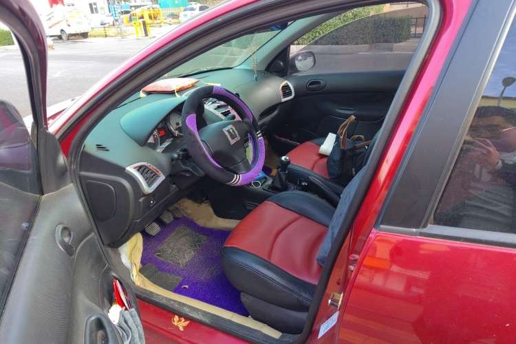 Used Peugeot 207 2011 Hatchback 1.4L Manual Yule Edition Driver Seat
