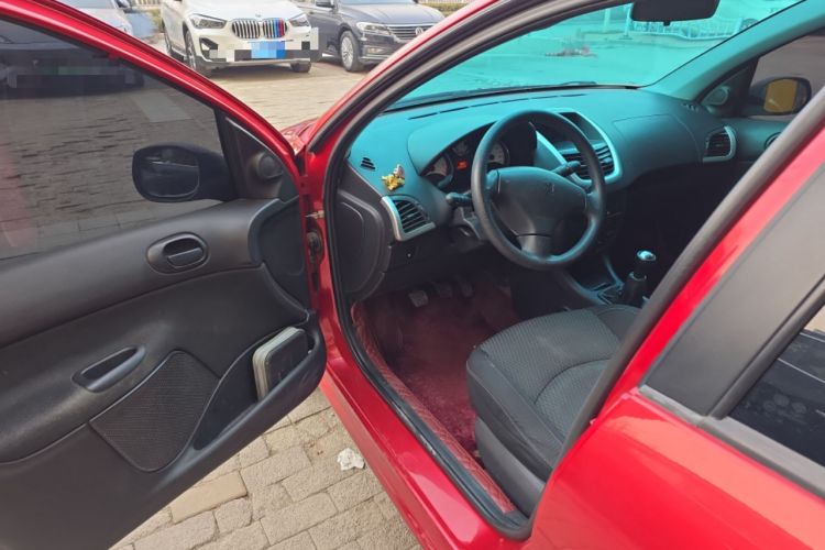 Used Peugeot 207 2011 Hatchback 1.4L Manual Yule Edition Driver Seat