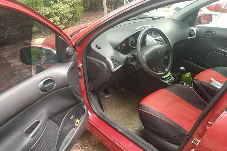 Used Peugeot 207 2011 Sedan 1.4L Manual Yule Edition Driver Seat