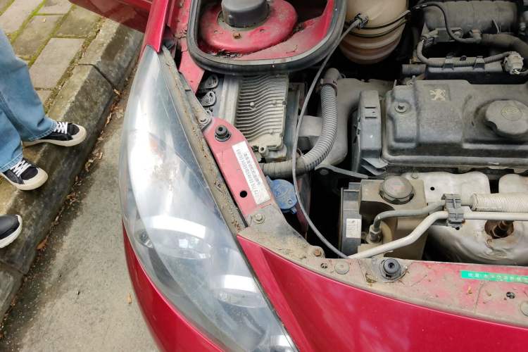 Used Peugeot 207 2011 Sedan 1.4L Manual Yule Edition Engine Bay Right