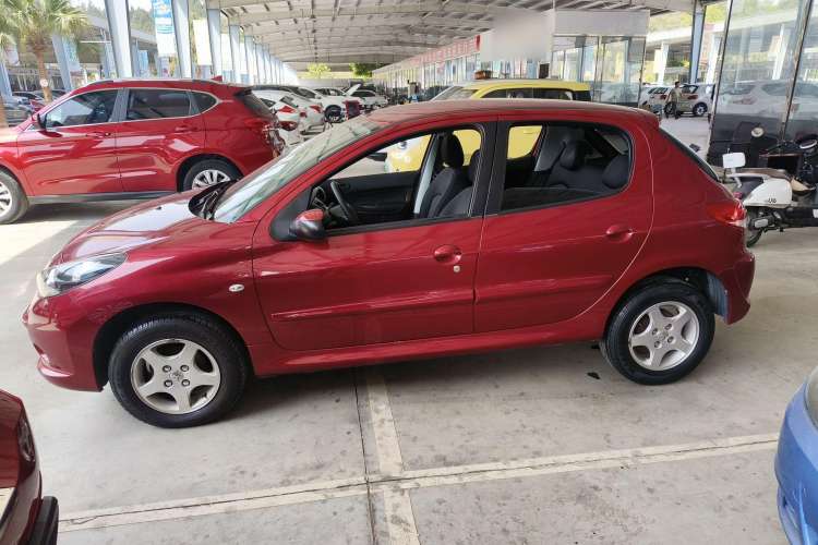 Used Peugeot 207 2011 Hatchback 1.4L Manual Yule Edition Exterior 3