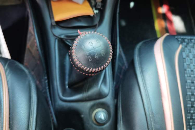 Used Peugeot 207 2011 Sedan 1.4L Manual Yule Edition Gear Lever