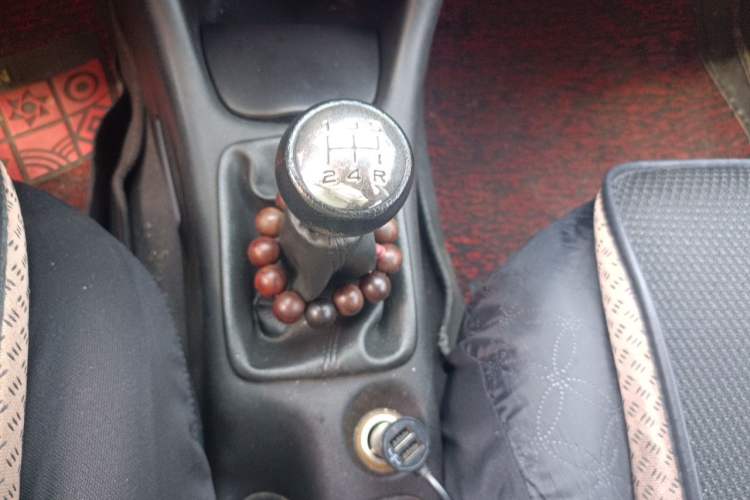 Used Peugeot 207 2011 Hatchback 1.4L Manual Yule Edition Gear Lever
