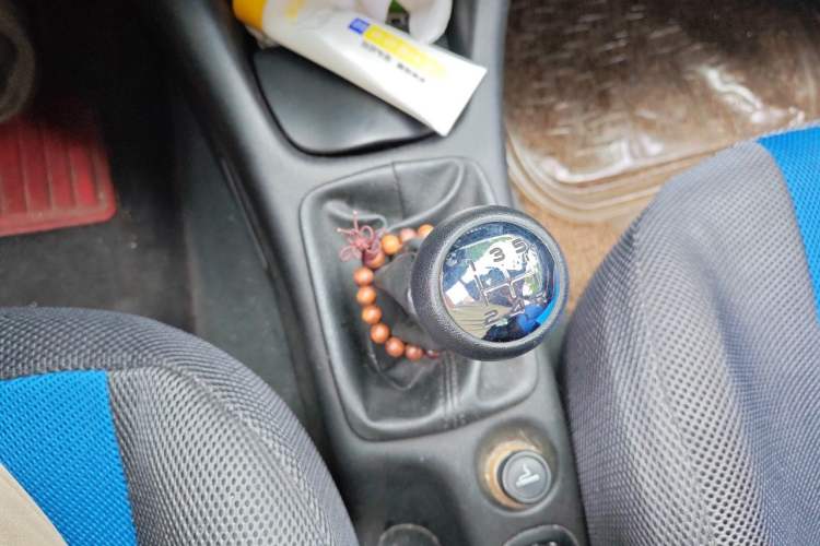 Used Peugeot 207 2011 Sedan 1.6L Manual Yule Edition Gear Lever