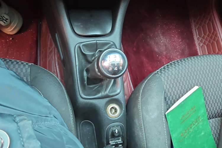 Used Peugeot 207 2011 Hatchback 1.4L Manual Yule Edition Gear Lever