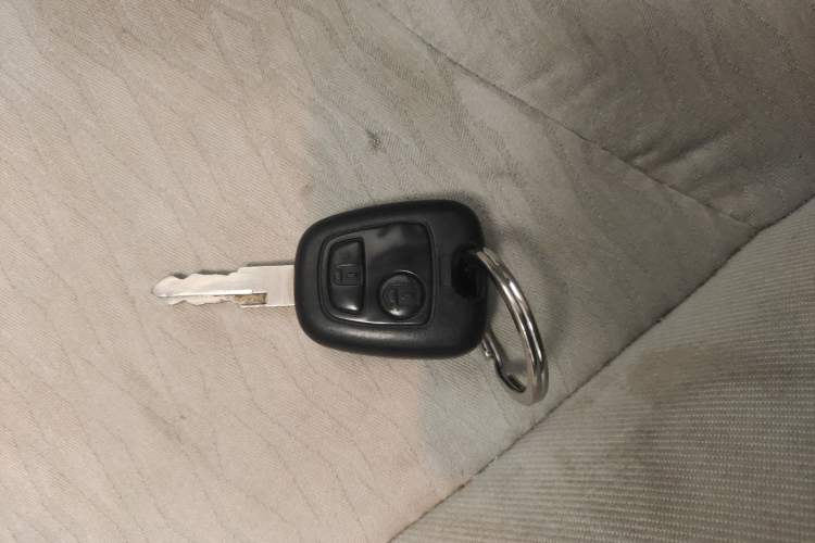 Used Peugeot 207 2011 Hatchback 1.4L Manual Yule Edition Interior 1