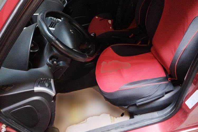 Used Peugeot 207 2011 Sedan 1.4L Manual Yule Edition Left Front Seat