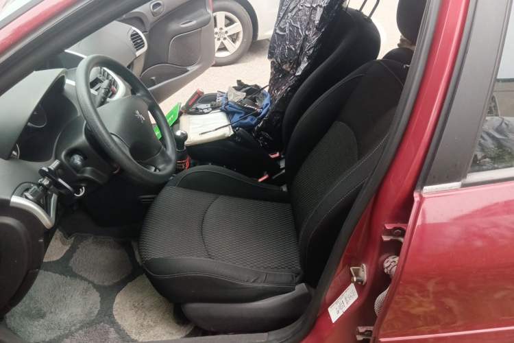 Used Peugeot 207 2011 Hatchback 1.4L Manual Yule Edition Left Front Seat