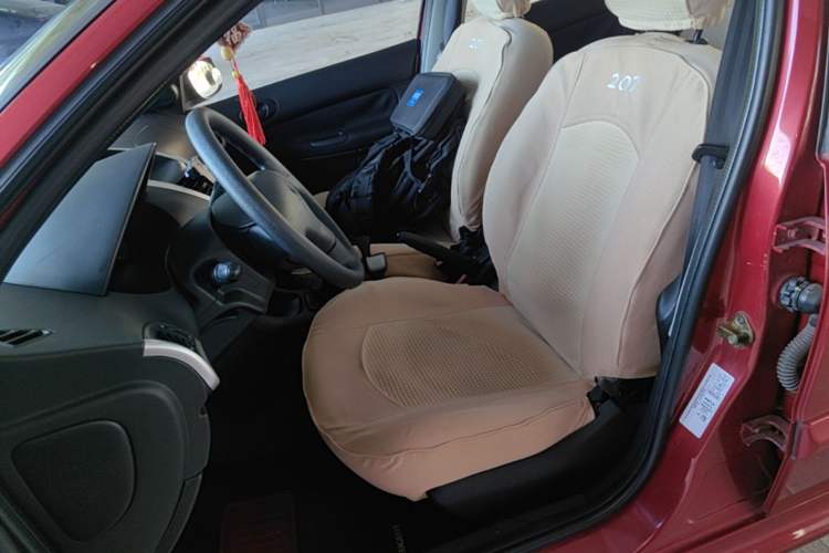 Used Peugeot 207 2011 Sedan 1.4L Manual Yule Edition Left Front Seat