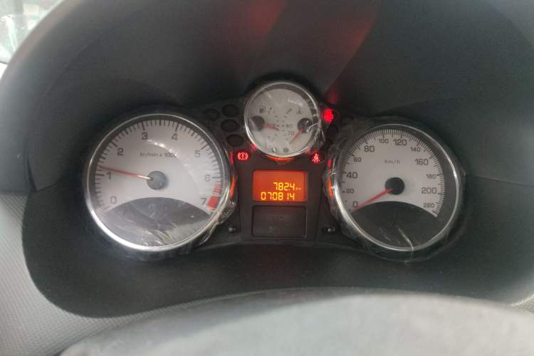 Used Peugeot 207 2011 Hatchback 1.4L Manual Yule Edition Odometer Close Up