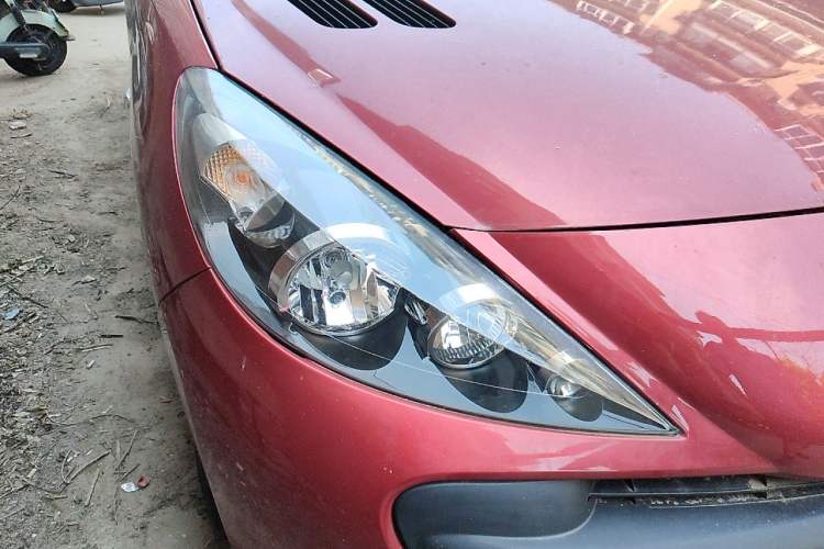 Used Peugeot 207 2011 Sedan 1.4L Manual Yule Edition Right Front Headlight