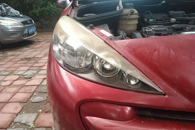 Used Peugeot 207 2011 Sedan 1.4L Manual Yule Edition Right Front Headlight