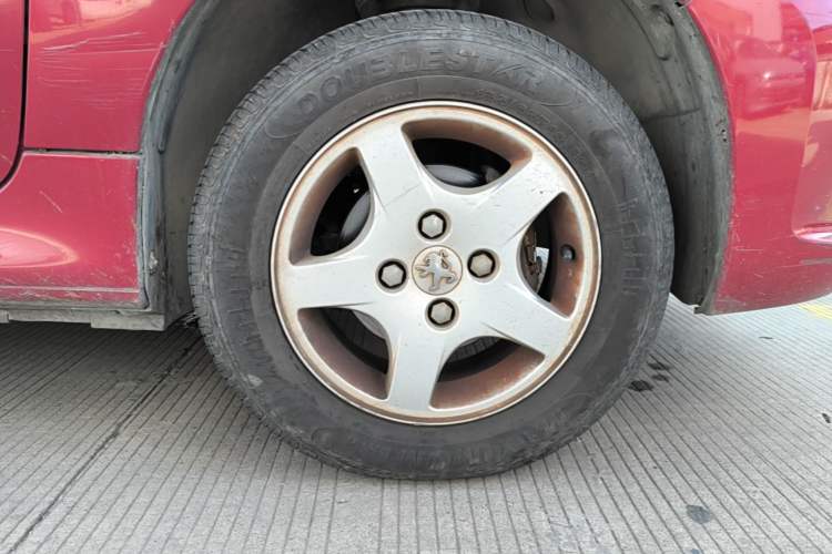 Used Peugeot 207 2011 Hatchback 1.4L Manual Yule Edition Right Front Wheel Hub