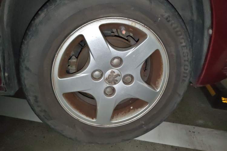 Used Peugeot 207 2011 Hatchback 1.4L Manual Yule Edition Right Front Wheel Hub