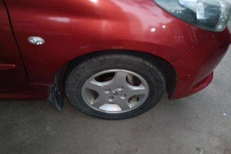 Used Peugeot 207 2011 Hatchback 1.4L Manual Yule Edition Right Front Wheel Hub