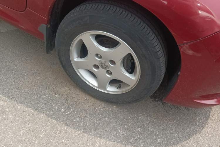 Used Peugeot 207 2011 Hatchback 1.4L Manual Yule Edition Right Front Wheel Hub