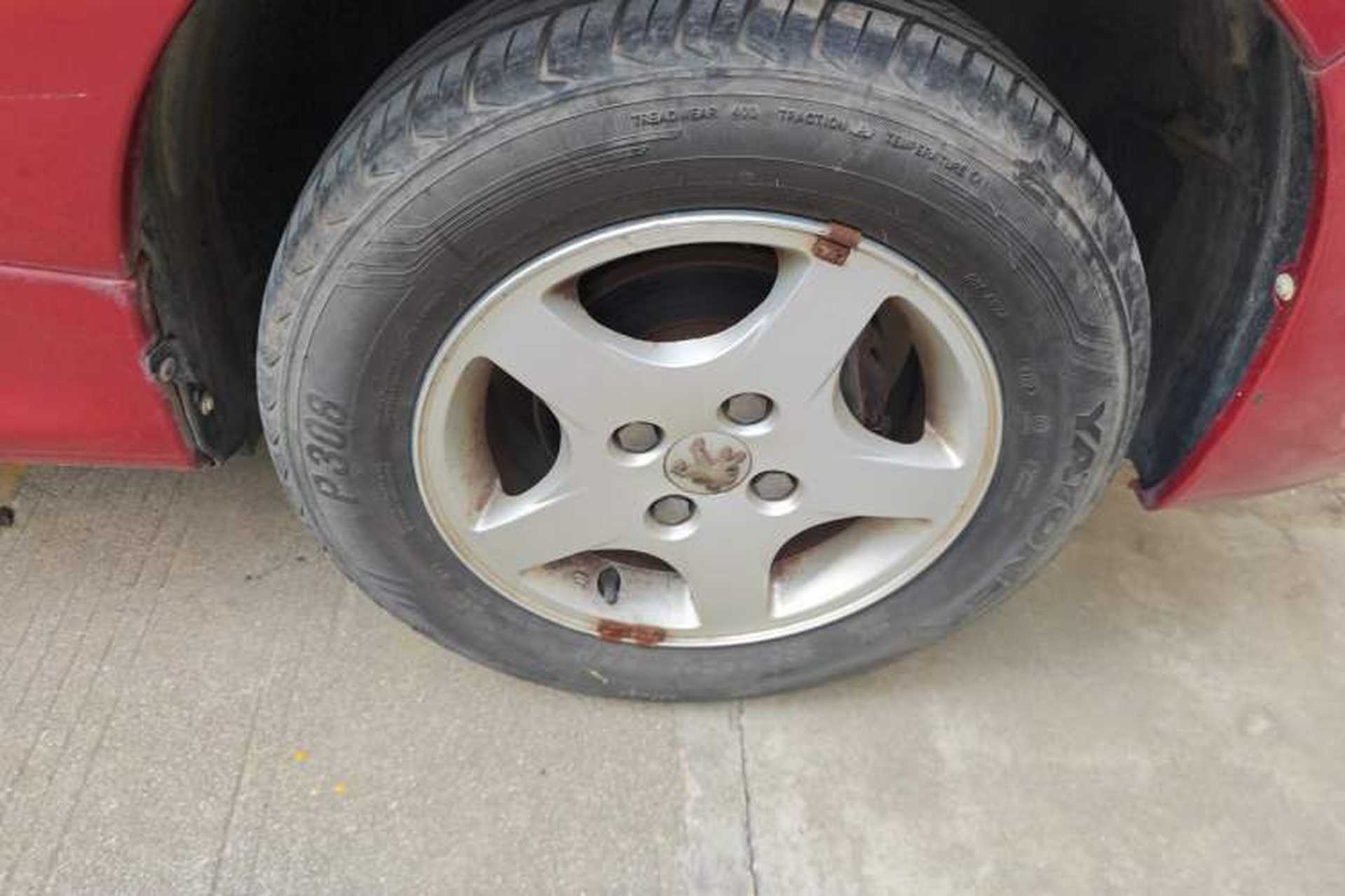 Used Peugeot 207 2011 Hatchback 1.4L Manual Yule Edition Right Front Wheel Hub