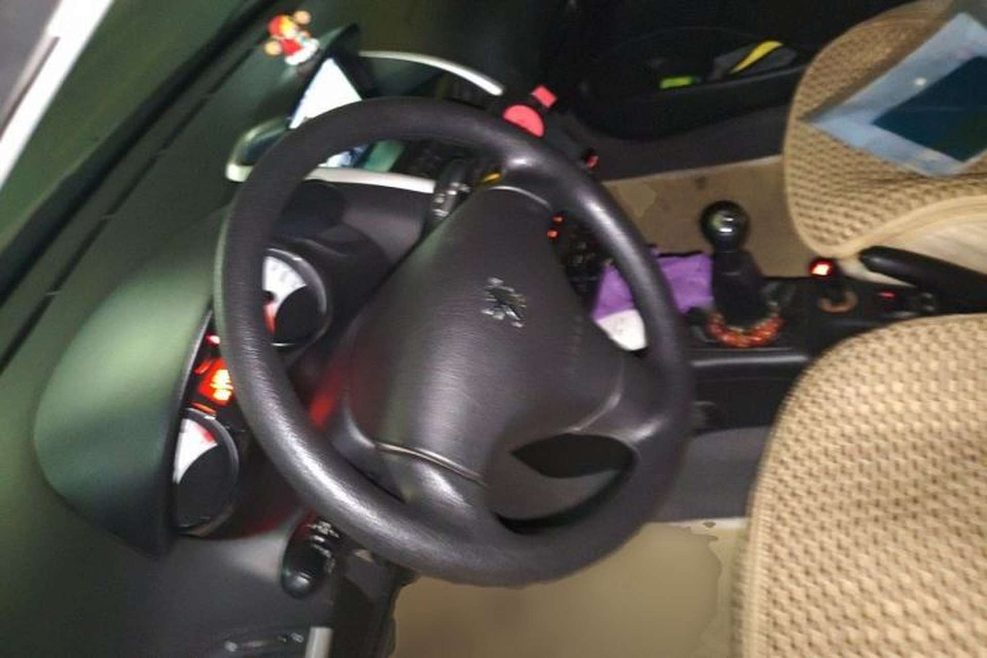Used Peugeot 207 2011 Hatchback 1.4L Manual Yule Edition Steering Wheel
