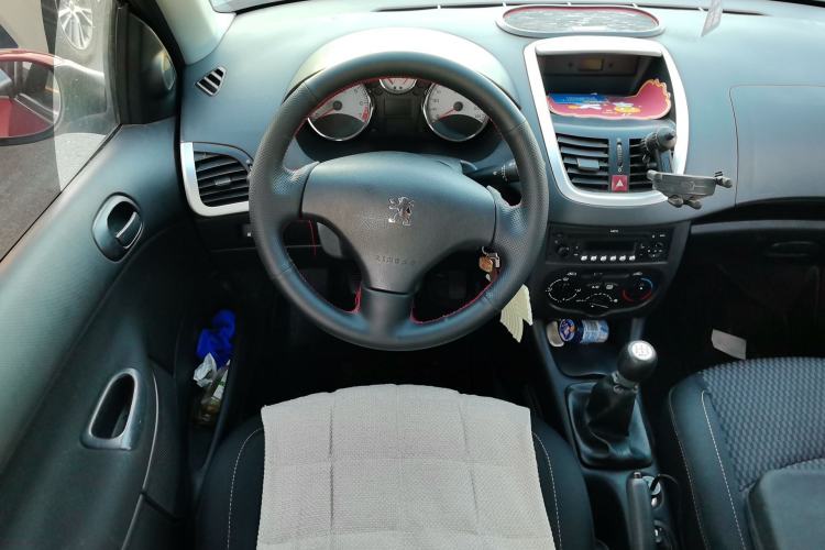 Used Peugeot 207 2011 Sedan 1.4L Manual Yule Edition Steering Wheel