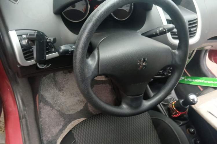 Used Peugeot 207 2011 Hatchback 1.4L Manual Yule Edition Steering Wheel