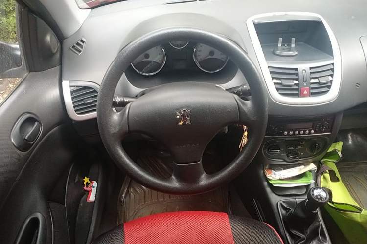 Used Peugeot 207 2011 Sedan 1.4L Manual Yule Edition Steering Wheel