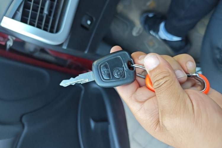 Used Peugeot 207 2011 Sedan 1.4L Manual Yule Edition Vehicle Key