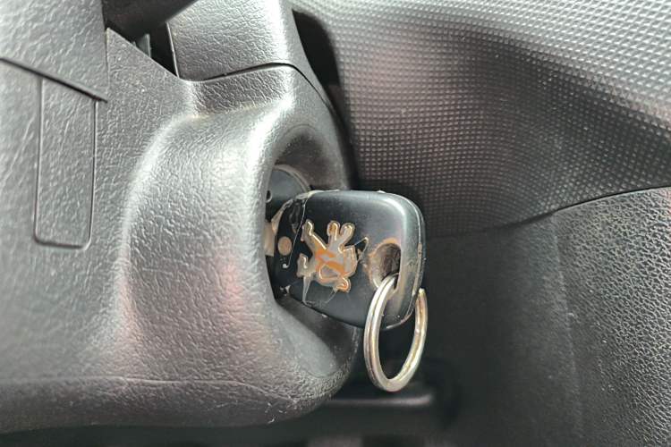 Used Peugeot 207 2011 Sedan 1.4L Manual Yule Edition Vehicle Key