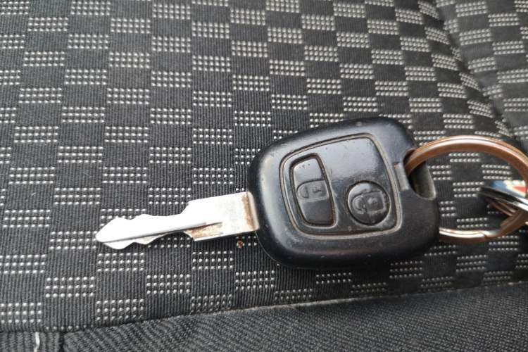 Used Peugeot 207 2011 Sedan 1.4L Manual Yule Edition Vehicle Key