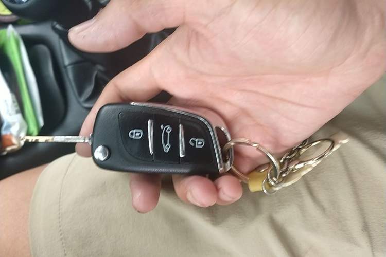 Used Peugeot 207 2011 Sedan 1.4L Manual Yule Edition Vehicle Key