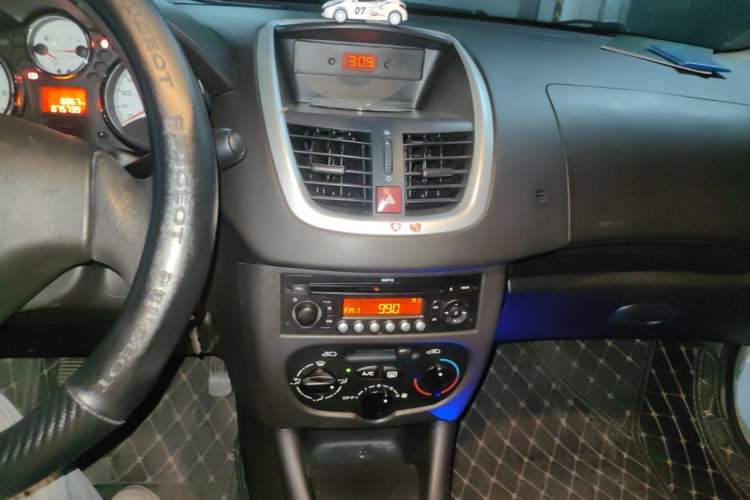 Used Peugeot 207 2011 Hatchback 1.4L Manual Yule Edition Audio And AC Panel