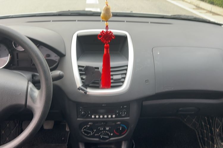 Used Peugeot 207 2011 Sedan 1.4L Manual Yule Edition Audio And AC Panel