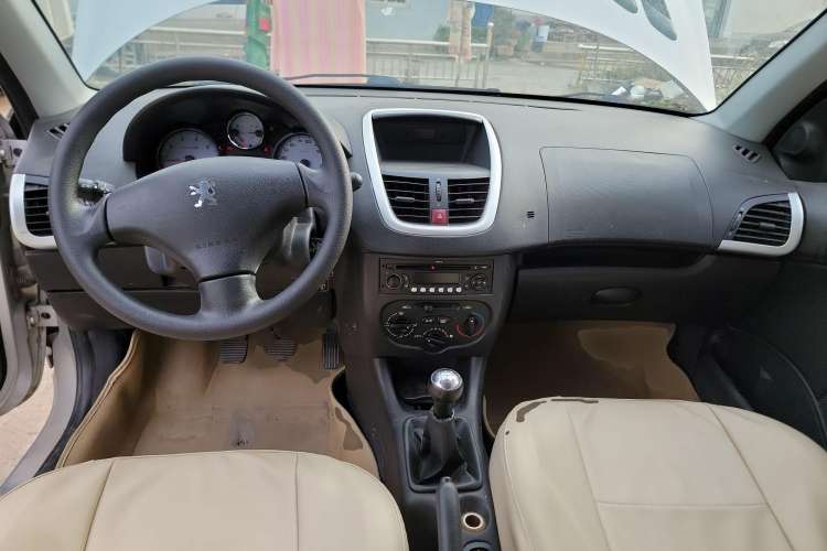 Used Peugeot 207 2011 Hatchback 1.4L Manual Yule Edition Center Console