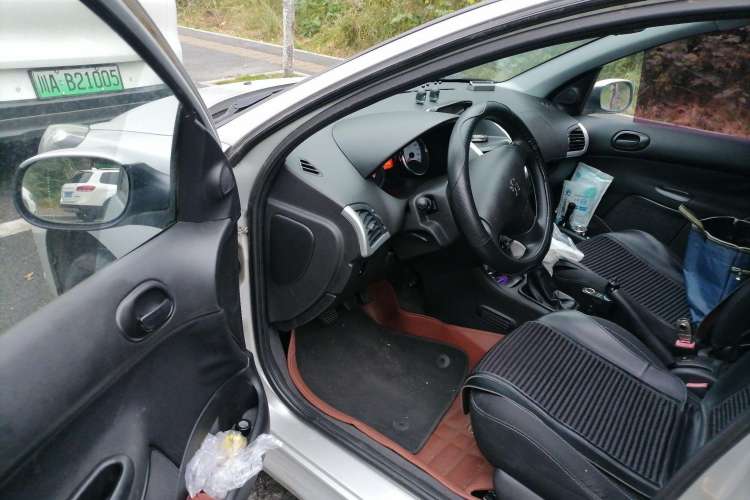 Used Peugeot 207 2011 Sedan 1.4L Manual Yule Edition Driver Seat