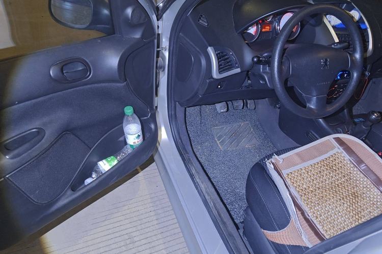 Used Peugeot 207 2011 Sedan 1.4L Manual Yule Edition Driver Seat