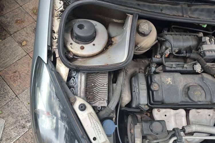 Used Peugeot 207 2011 Hatchback 1.4L Manual Yule Edition Engine Bay Right