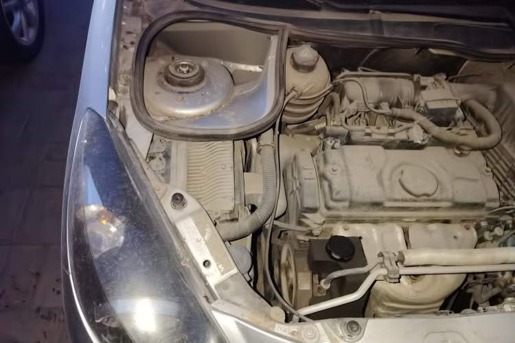Used Peugeot 207 2011 Sedan 1.4L Manual Yule Edition Engine Bay Right